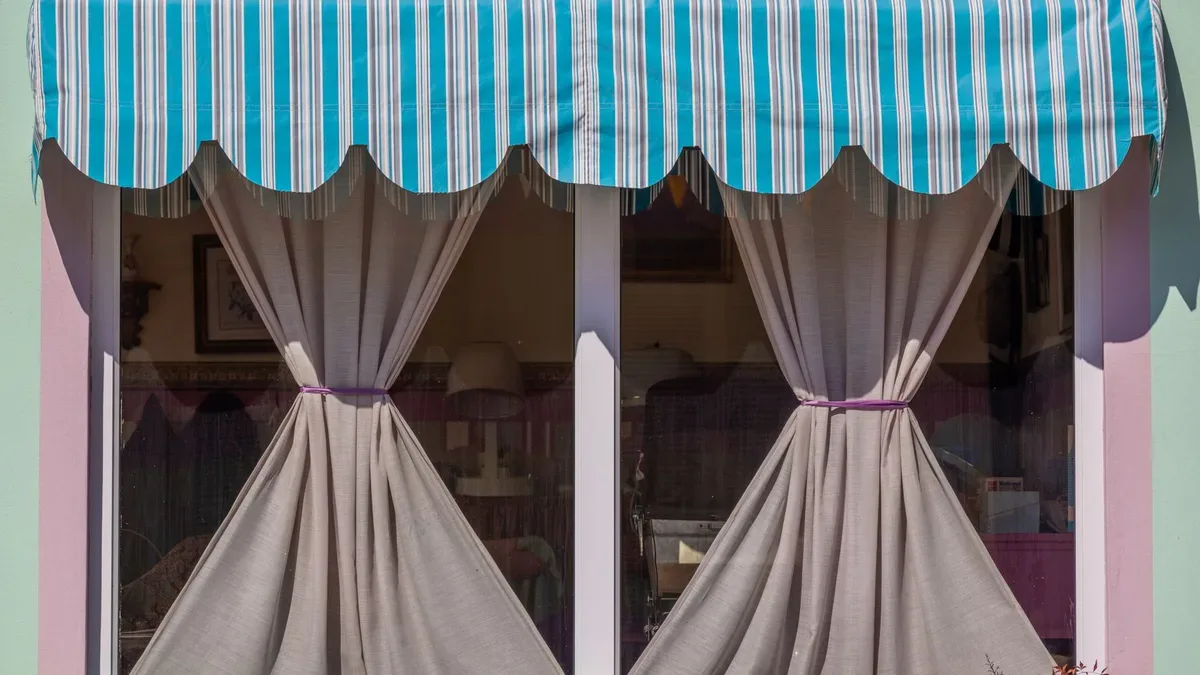 toile de store — Toile de store : comprendre et agir